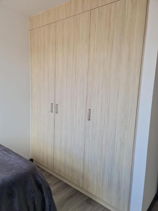 Hermoso Departamento, Centrico Y Tranquilo キト エクステリア 写真