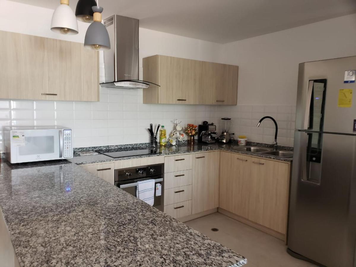 Hermoso Departamento, Centrico Y Tranquilo キト エクステリア 写真
